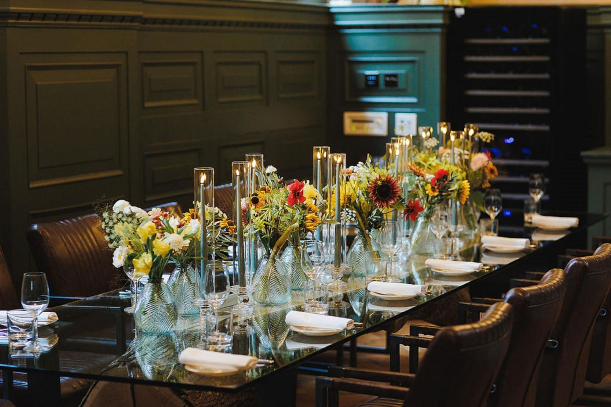 Stock Exchange Hotel, Manchester, Autograph Collection Екстер'єр фото A table at the restaurant