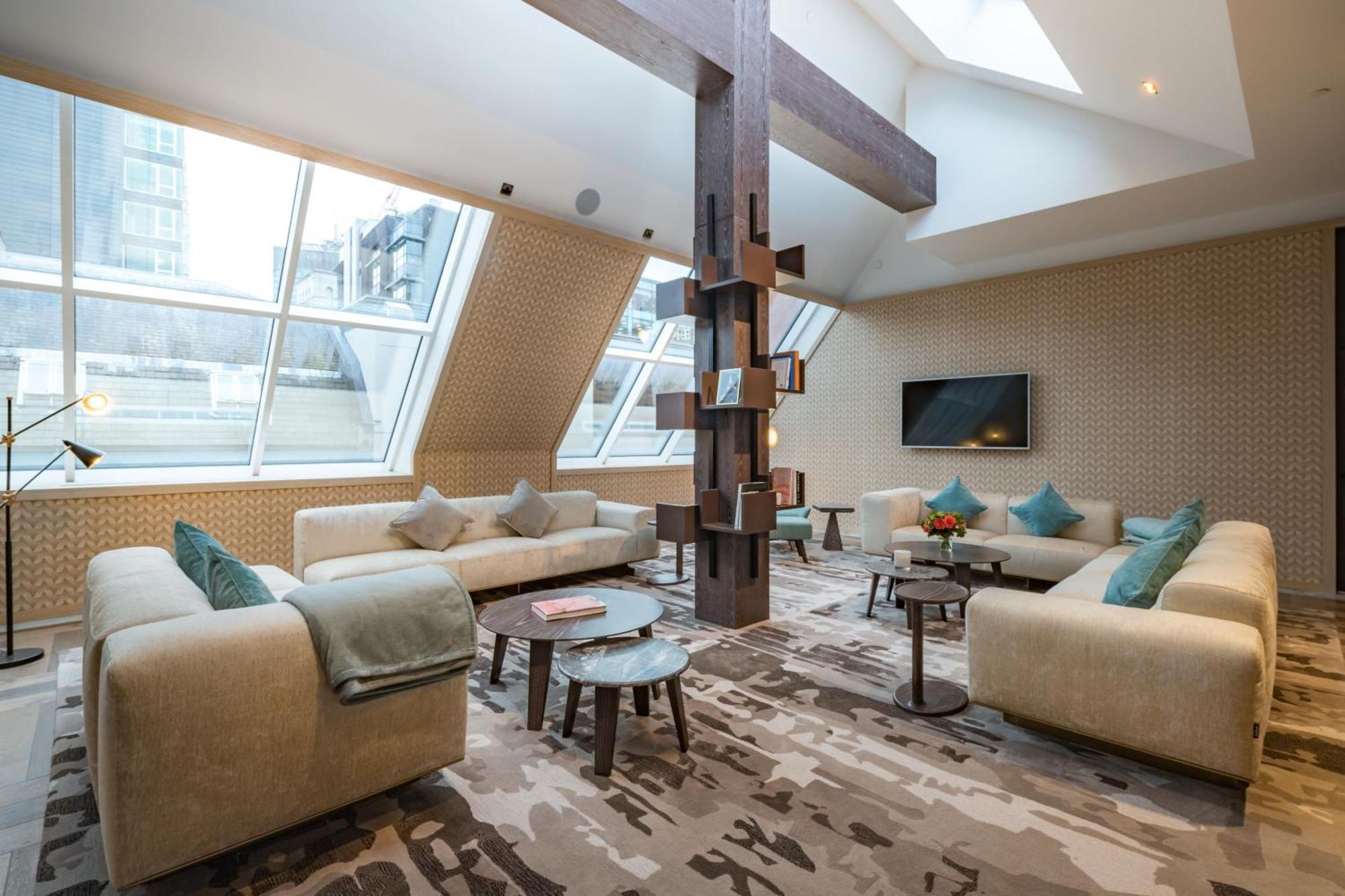 Stock Exchange Hotel, Manchester, Autograph Collection Екстер'єр фото The Club at London Heathrow Airport