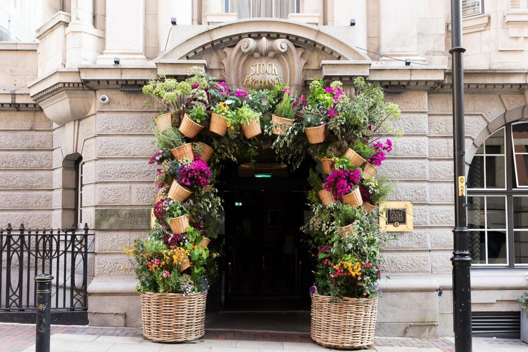 Stock Exchange Hotel, Manchester, Autograph Collection Екстер'єр фото The entrance to the hotel