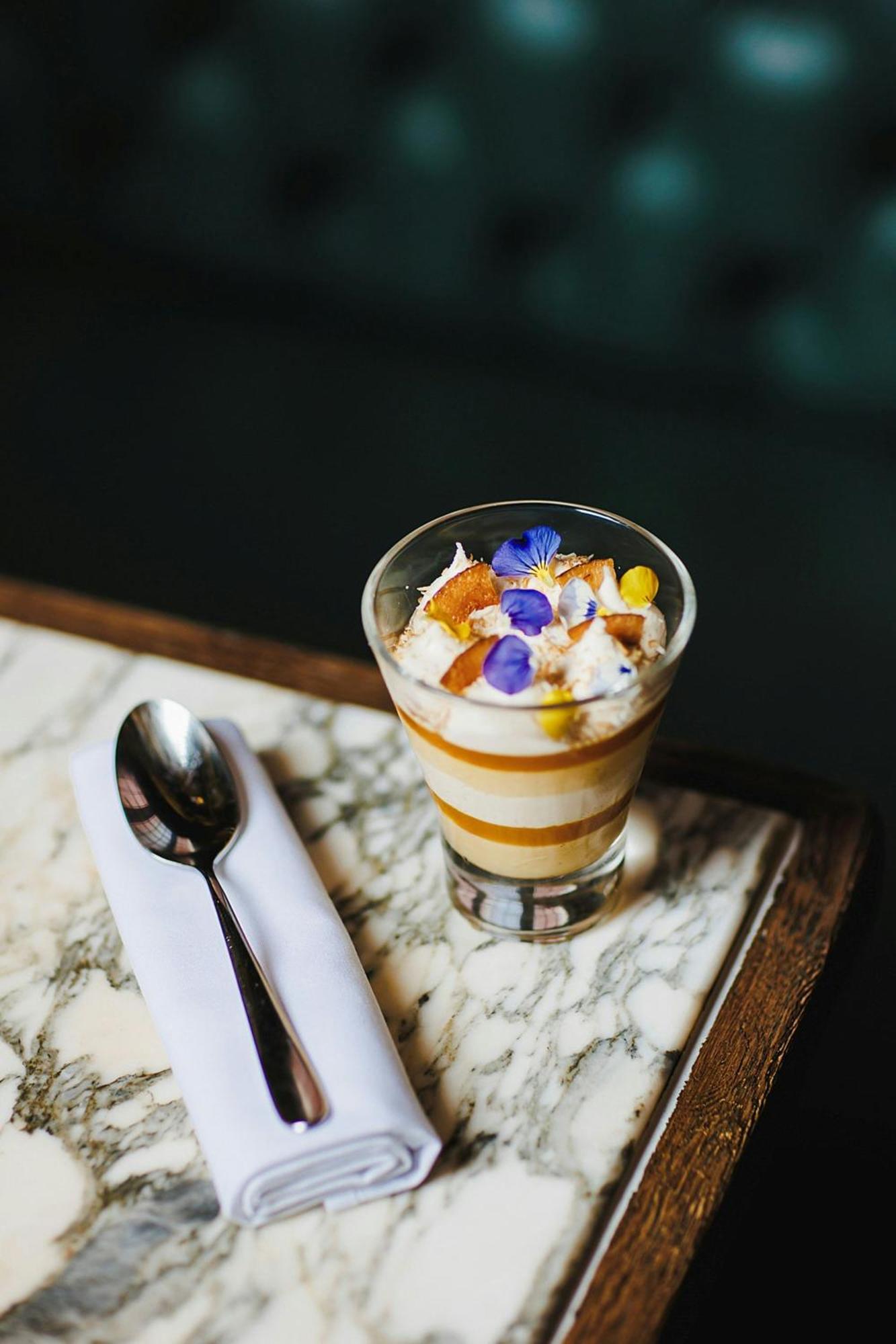 Stock Exchange Hotel, Manchester, Autograph Collection Екстер'єр фото A dessert at the restaurant
